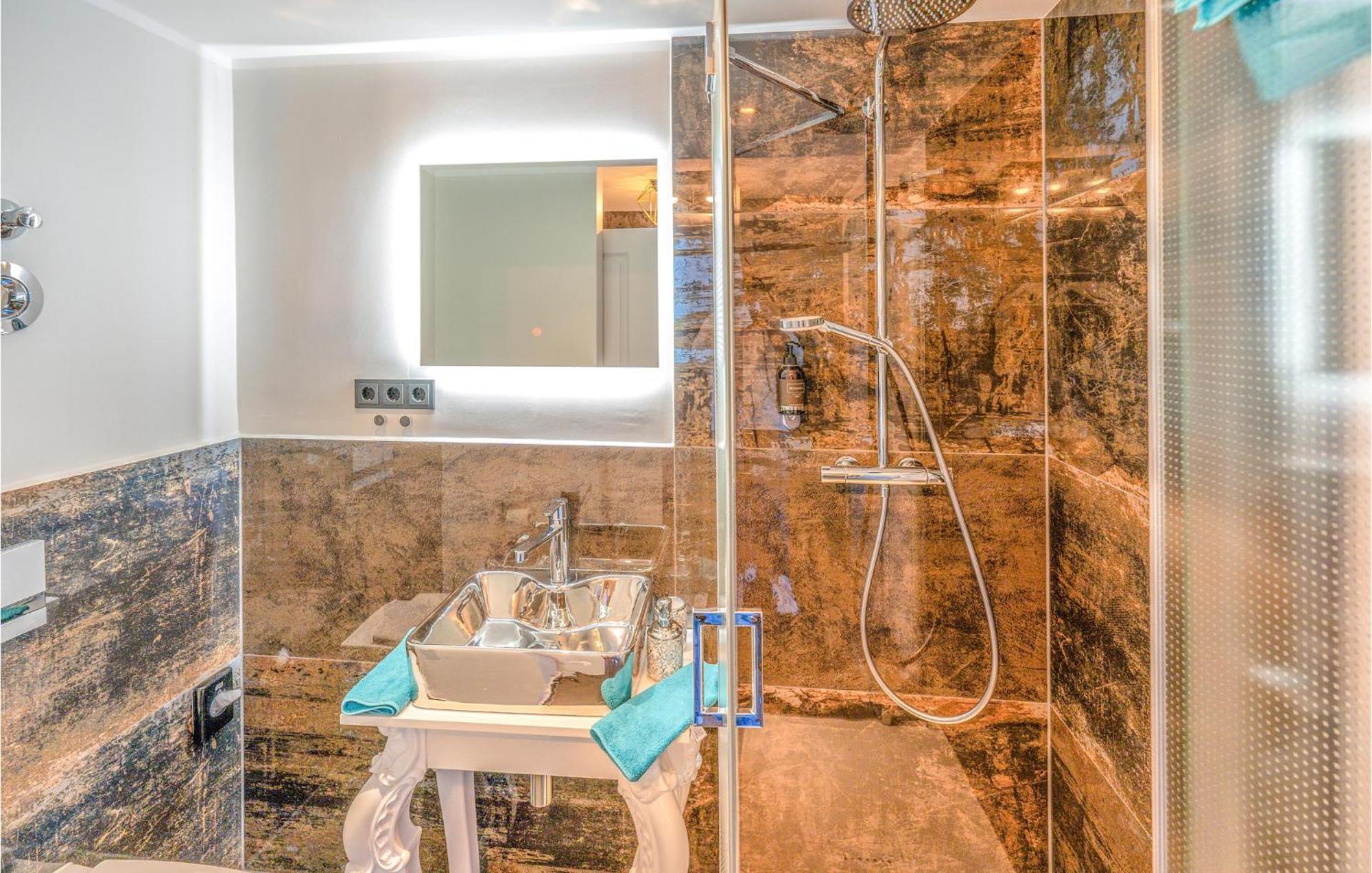 Stunning Apartment In Mettmann With Wifi Eksteriør bilde